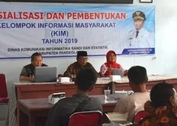 Diskomsantik Pande­glang “Saba” Desa Sosialisasi dan Bentuk KIM