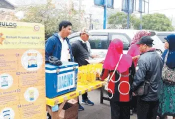 Bulog Gelar Pasar Murah di Pasar