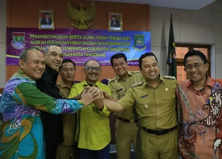 Penyerahan Aset Kelar, Arief dan Zaki Sumringah