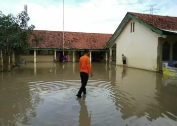 Drainase Sempit, Yayasan Pendidikan Islam di Kibin Terendam