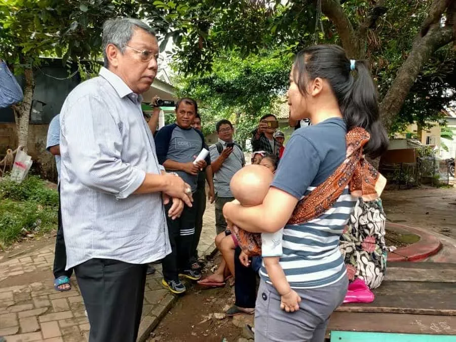 Pantau Chikungunya, Benyamin Sambangi Warga Jombang