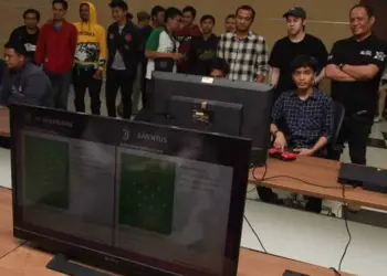 Penggemar e-Sports Adu Ketangkasan di Gedung Dewan