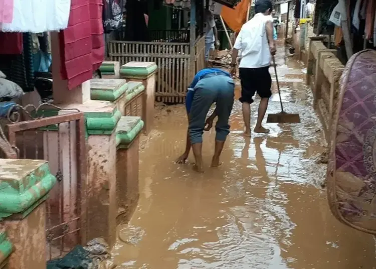 Korban Banjir Lebak Dianakemaskan