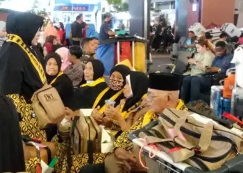 Arab Saudi Hentikan Visa Umrah, Calon Jamaah Terdampar di Bandara Soetta