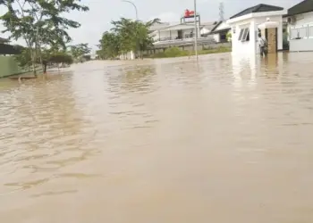 Cimanceri Meluap, Puluhan Rumah Terendam Banjir