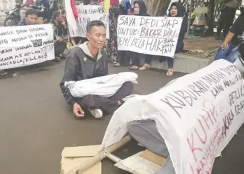 Tolak Harga Tanah Proyek JORR II, Warga Kampung Baru Demo Dua Lokasi