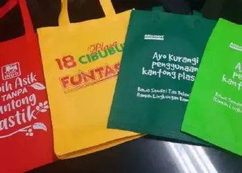 Mulai Juni, Pemkab Lebak Larang Ritel Sediakan Kantong Plastik