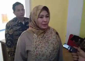 Cegah Corona, Irna-Tanto Hentikan Kunker di 21 Kecamatan