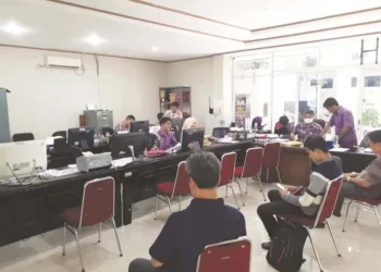 Bupati Zaki Bolehkan ASN Bekerja di Rumah