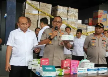 574.000 Masker Tanpa Izin Edar Disita di Gudang Kawasan Neglasari