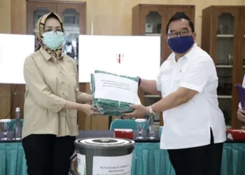 Pemkot Tangsel Dapat Bantuan 500 APD dari Alumni Lemhanas