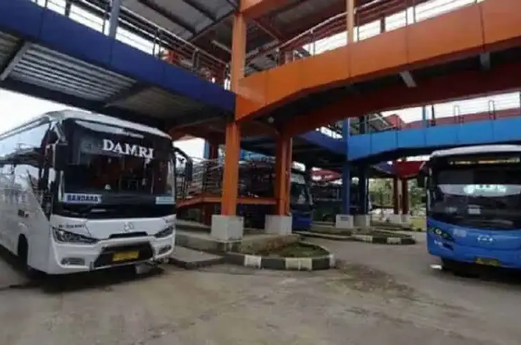 Dampak Covid-19, Terminal Pondok Cabe Sepi Penumpang