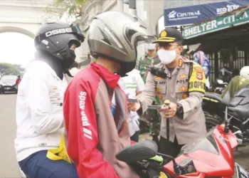 Polres Kota Tangerang Tegur Ratusan Pengendara Tak Bermasker