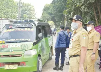 Bupati Zaki Klaim 90 Persen Warganya Pakai Masker Saat di Luar Rumah