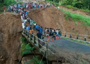 Diterjang Banjir Bandang, Empat Jembatan dan 55 Rumah Rusak