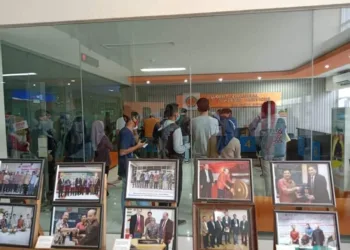 Validasi Pembayaran Terkendala, Mahasiswa Unsera Antre di Tengah Pandemi