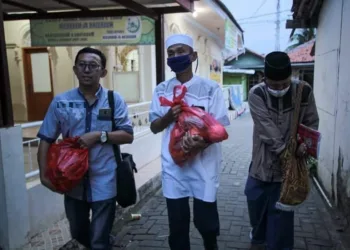 Penyaluran Zakat Fitrah di Tengah Pandemi Covid-19