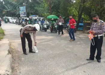 Hindari Jalan Berlubang, Ibu dan Anak Kecelakaan