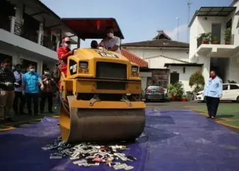 Ratusan Barang Bukti Hasil Tindak Pidana Dimusnakan