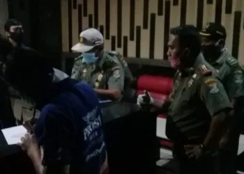 Nekat Beroperasi di Masa PSBB, Delapan Tempat Karaoke dan Spa Ditutup