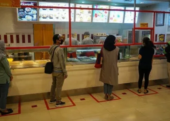 Restoran Harus Tetap Diawasi Serius