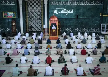 Salat Jumat “Perdana” di Masjid Al-Amjad Tigaraksa