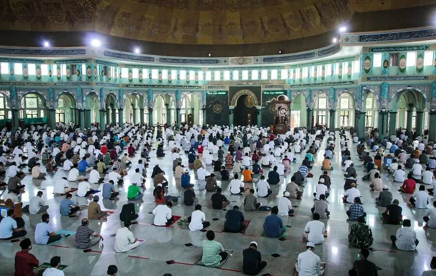 Salat Jumat “Perdana” di Masjid Al-Azhom Kota Tangerang