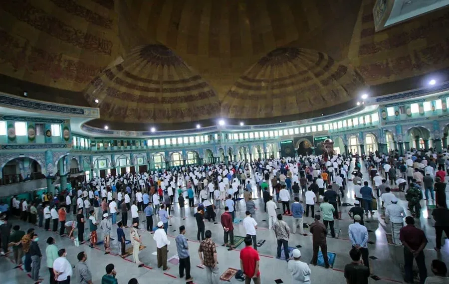 Salat Jumat “Perdana” di Masjid Al-Azhom Kota Tangerang