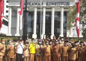 Demo di MK, Kades Kabupaten Serang Tolak Penghapusan Dana Desa