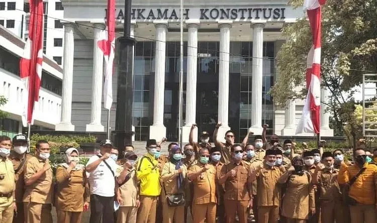 Demo di MK, Kades Kabupaten Serang Tolak Penghapusan Dana Desa