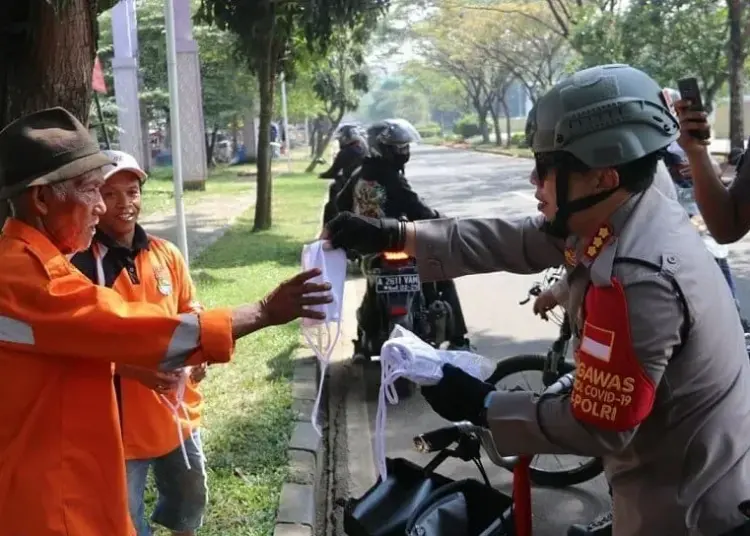 Sepedaan, Kapolresta Tangerang Patroli Cek Protokol