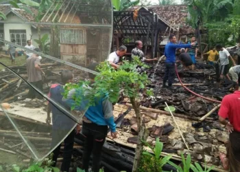 Ditinggal ke Sawah, Rumah Warga Ludes Terbakar