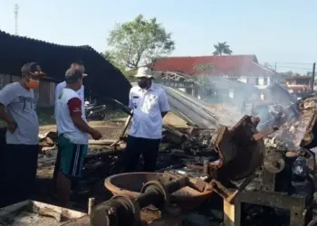 Rumah dan Gudang Bakso di Malingping Terbakar