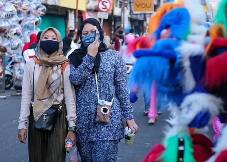 Aktifitas Kulineran di Pasar Lama Kota Tangerang