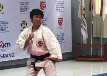 BERLATIH: Atlet kempo Banten tengah berlatih. (DOK/SATELIT NEWS)