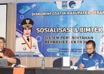 SOSIALISASI: Sosialisasi dan Bimbingan teknis (Bimtek) Sistem Pemerintah Berbasis Elektronik, Kamis (27/8). (SIDIK/SATELIT NEWS)