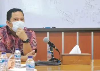 AJUKAN PERMINTAAN : Wali Kota Tangerang Arief R Wismansyah meminta bantuan alat PCR kepada Pemprov Banten. (ISTIMEWA)