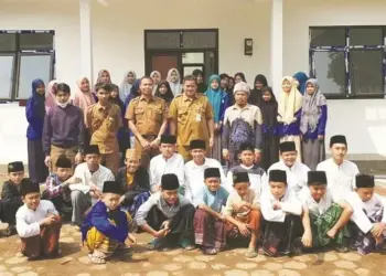 BANTUAN: Salah satu Ponpes yang mendapat bantuan anggaran pembangunan dari Pemkab Serang. (SIDIK/SATELIT NEWS)