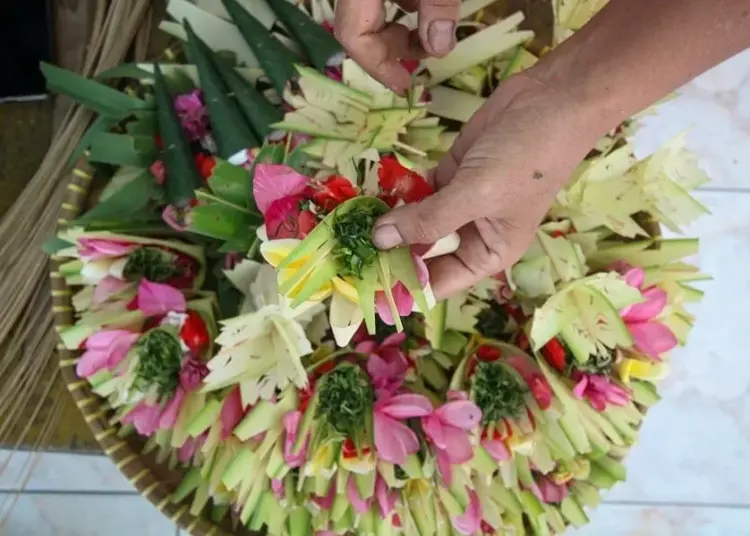 Persiapan Jelang Hari Raya Galungan