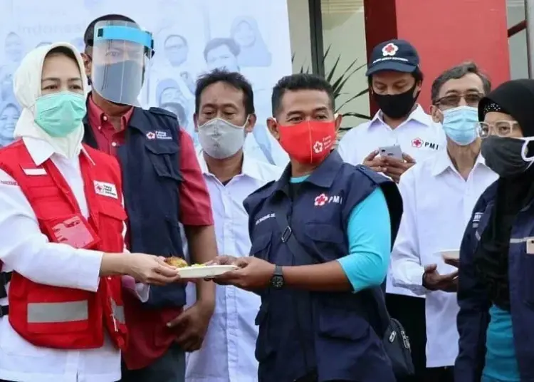 HUT PMI, Walikota Airin Pastikan Stok Darah Aman