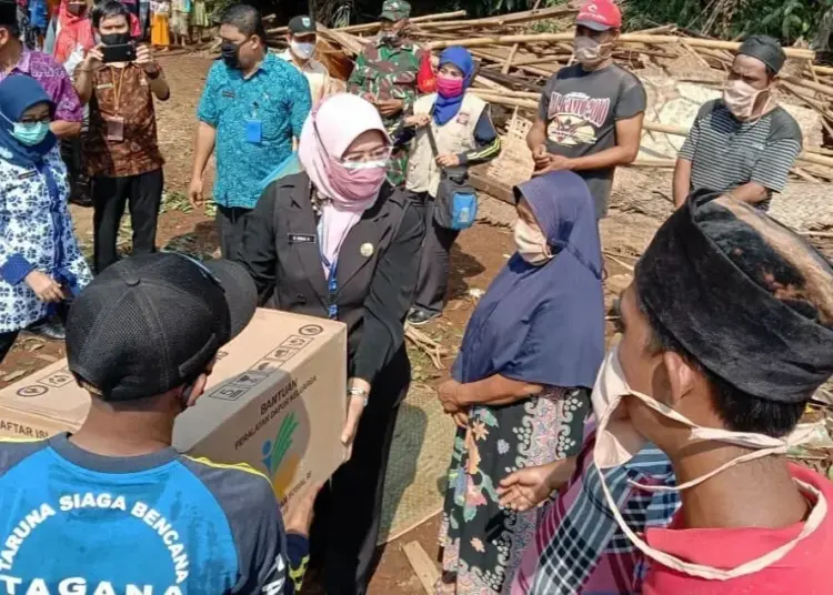 66 Rumah di Pandeglang Rusak Dihantam Puting Beliung