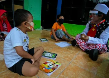 Kreatifitas Dorong Anak-anak Gemar Membaca