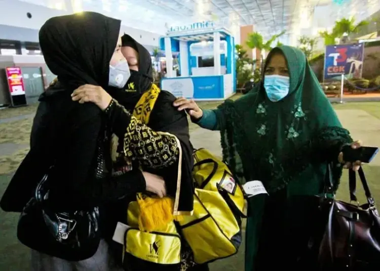 Umrah Dibuka, Ratusan Jamaah Berangkat Melalui Bandara Soetta