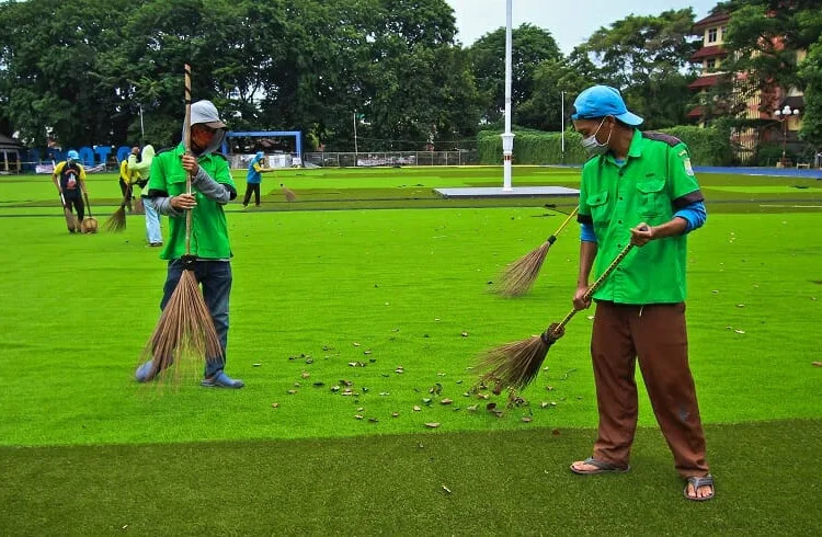 Tribun Alun-alun Bakal Dilengkapi Rumput Sintetis