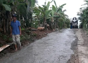 Pembangunan Pipa PDAM di Cikoromoy Rampung