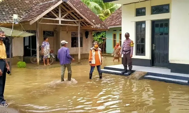 Ratusan Rumah Terendam Banjir Akibat Luapan Beberapa Sungai