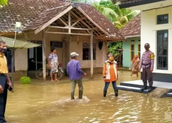 20 Pabrik Tahu Ikut Terendam