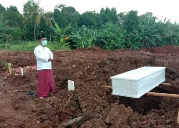 Salat Berkali-kali Dalam Sehari, Berjaga Hingga Dinihari