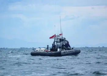 Pencarian SJ182 Terhalang Cuaca, Gelombang Laut Capai 2,5 Meter