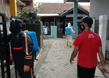 Warga Kampung Poncol Gelar Disinfeksi Rutin Seminggu Sekali